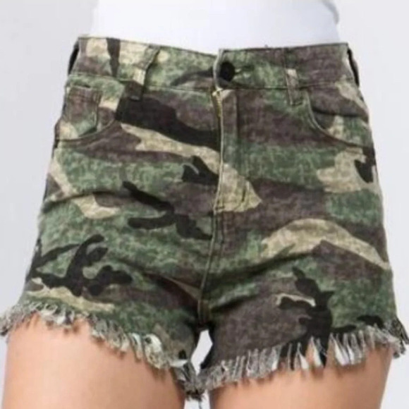 Camo Print Shorts army print - Picture 2 of 5